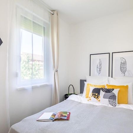 Sunny Balcony - Cute And Cozy Apartment Budapest Exterior photo