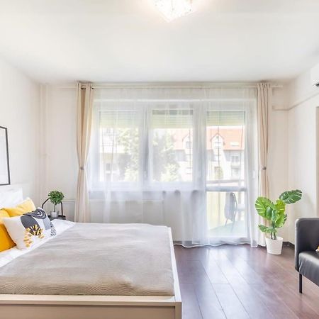Sunny Balcony - Cute And Cozy Apartment Budapest Exterior photo